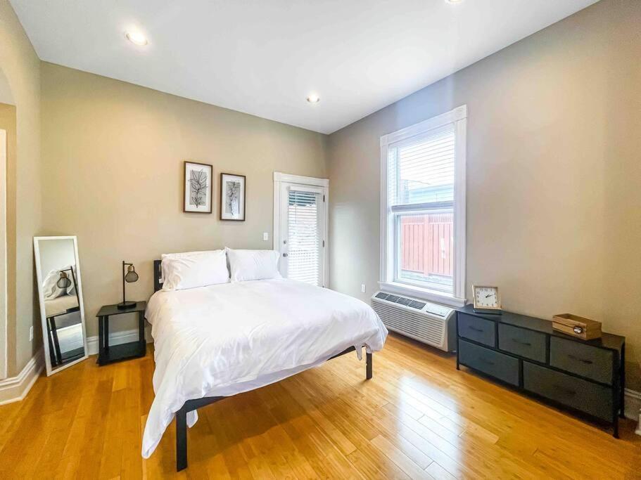 Modern Studio Full Kitchen & Balcony The Hill Tower Grove Exterior photo